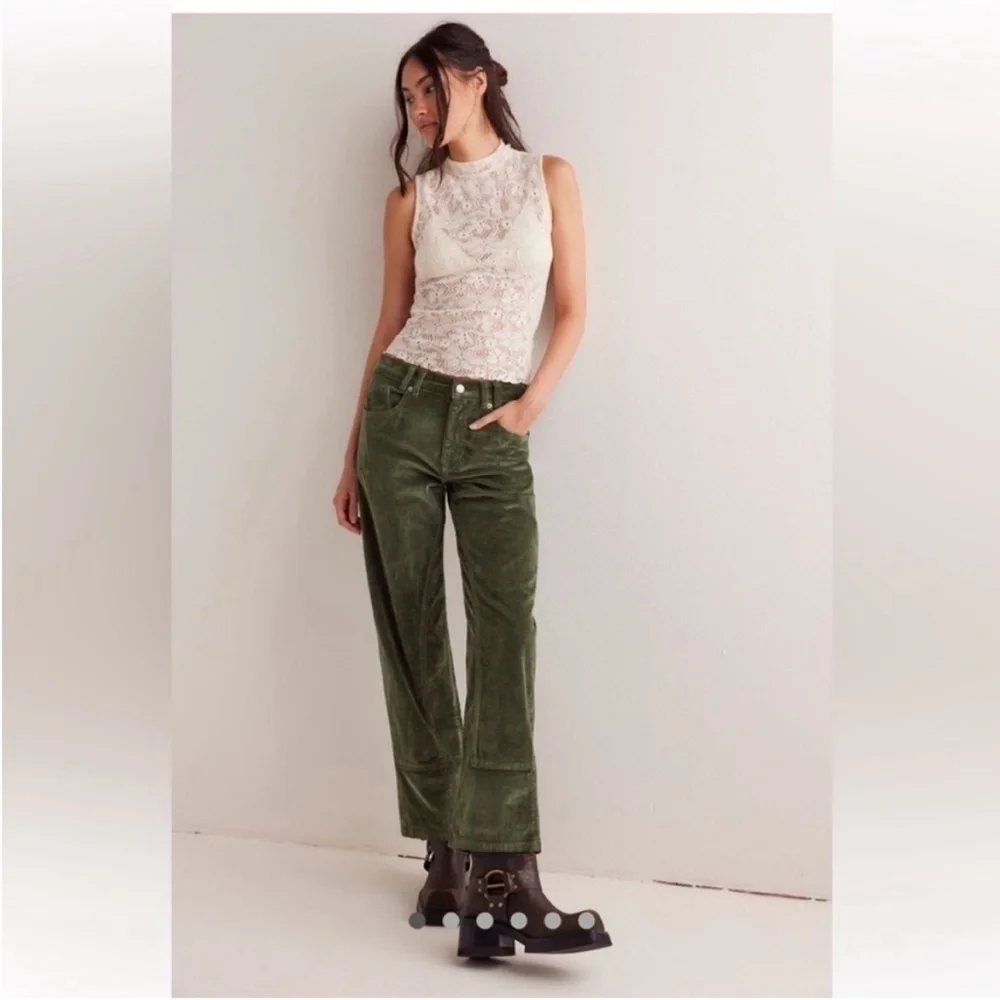 ▪️NWT Free People Risk Taker Mid Rise Cord Straight Pants